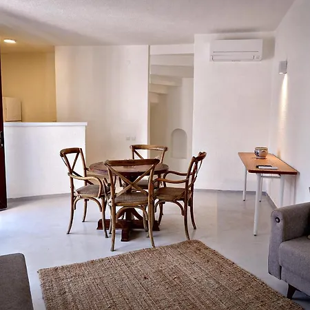 Bono Old Town Апарт-отель