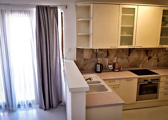 Bono Old Town Aparthotel 4*