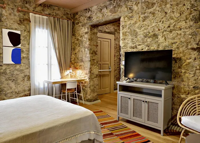 Bono Old Town Aparthotel 4*